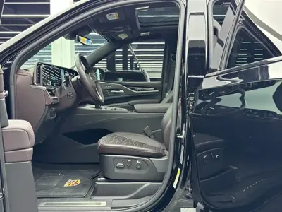 Cadillac Escalade 2026, 17100 км, за 214533.8 USD - фото 8