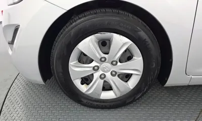 Hyundai Avante 2015, 87653 км, за 3246.16 USD