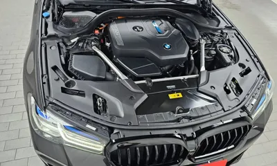 BMW 5-Series 2023, 34134 км, за 31203.27 USD - фото 6