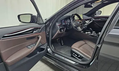 BMW 5-Series 2023, 34134 км, за 31203.27 USD - фото 10