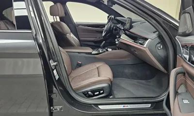 BMW 5-Series 2023, 34134 км, за 31203.27 USD - фото 26