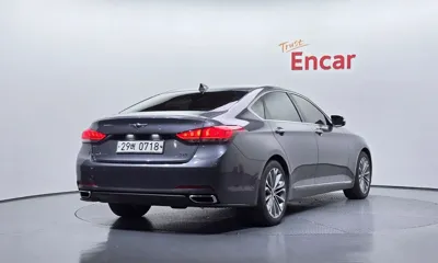 Hyundai Genesis 2016, 161802 км, за 5817.03 USD