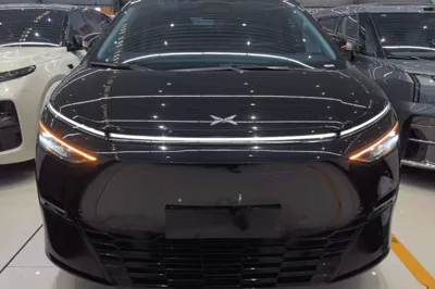 Xpeng X9 2025, 7600 км, за 41824 USD - фото 2