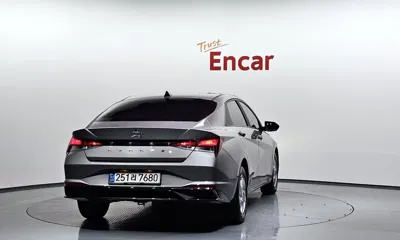 Hyundai Avante 2021, 51070 км, за 11035.2 USD