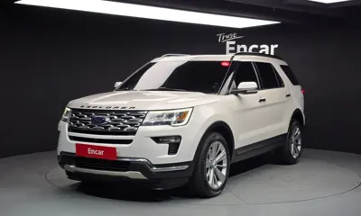 Ford Explorer · 2018 год
