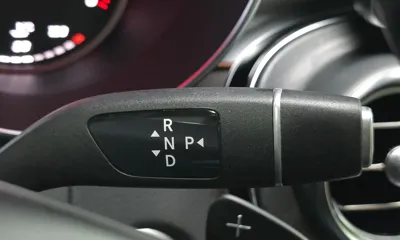 Mercedes-Benz GLC-Class 2017, 73895 км, за 16133.24 USD - фото 9