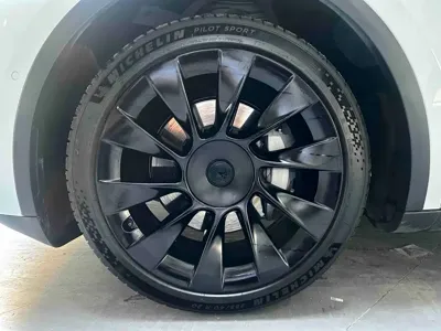 Tesla Model Y 2021, 75500 км, за 22183.1 USD