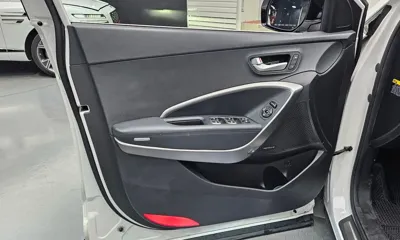 Hyundai Santafe 2015, 56666 км, за 7745.83 USD - фото 24