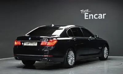 BMW 7-Series 2015, 94653 км, за 12806.34 USD