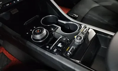 Kia K5 2020, 35391 км, за 11376.19 USD - фото 9