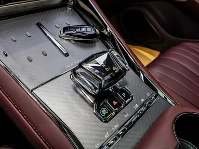 Denza Denza Z9GT 2024, 11800 км, за 33013.47 USD