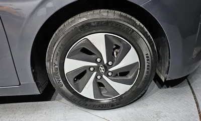 Hyundai Ioniq 2019, 120872 км, за 7687.3 USD