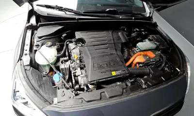 Hyundai Ioniq 2019, 120872 км, за 7687.3 USD - фото 6