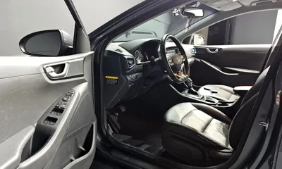 Hyundai Ioniq 2019, 120872 км, за 7687.3 USD - фото 12