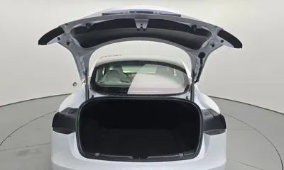 Tesla Model 3 2026, 843 км, за 31550.9 USD - фото 17