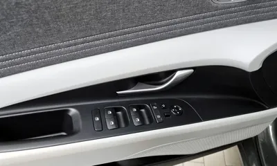 Hyundai Avante 2021, 29651 км, за 12465.54 USD - фото 28