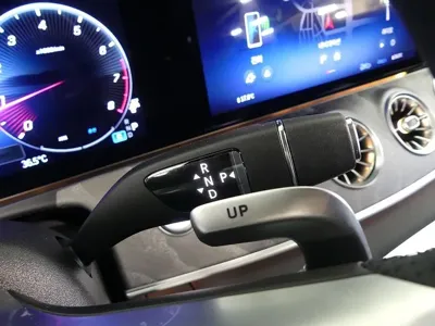 Mercedes-Benz AMG GT 2024, 3200 км, за 72807.62 USD - фото 8
