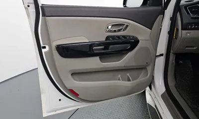 Kia Canival 2017, 176428 км, за 6544.16 USD - фото 24