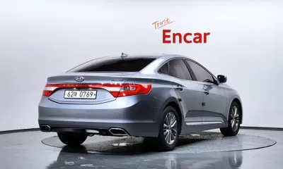 Hyundai Grandeur 2016, 105262 км, за 4726.27 USD