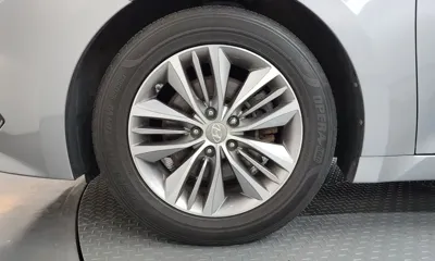 Hyundai Grandeur 2016, 105262 км, за 4726.27 USD