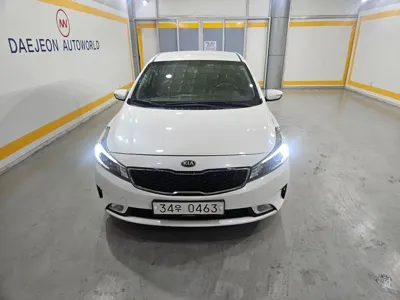 Kia K3 · 2016 год