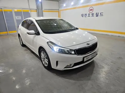 Kia K3 2016, 113422 км, за 4594.98 USD