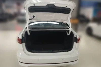 Volkswagen Lavida 2026, 100 км, за 16309 USD - фото 12