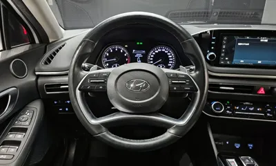 Hyundai Sonata 2021, 123033 км, за 11152.68 USD - фото 13