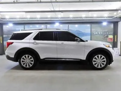 Ford Explorer 2021, 39500 км, за 21727.71 USD