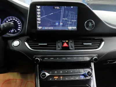 Hyundai Grandeur 2017, 139065 км, за 7752.45 USD - фото 10