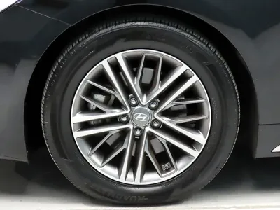 Hyundai Grandeur 2017, 139065 км, за 7752.45 USD - фото 20