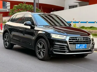 Audi Q5L 2021, 112000 км, за 17707.1 USD