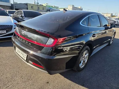 Hyundai Sonata 2020, 79623 км, за 9184.01 USD - фото 6