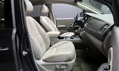 Kia Canival 2018, 56566 км, за 11567.96 USD - фото 10