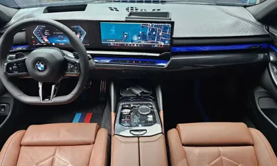 BMW 5-Series 2025, 11055 км, за 65314.43 USD - фото 7