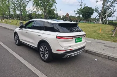 Lincoln Corsair 2022, 24800 км, за 20616 USD
