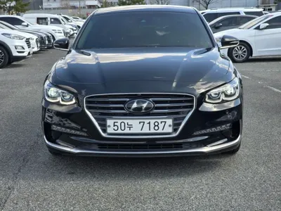 Hyundai Grandeur 2019, 81559 км, за 12209.53 USD