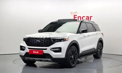 Ford Explorer · 2022 год
