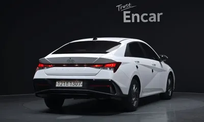 Hyundai Avante 2024, 51107 км, за 12221.28 USD
