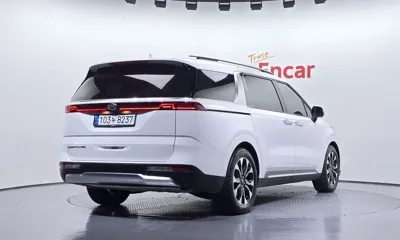 Kia Canival 2021, 50664 км, за 18576.87 USD