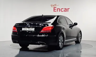 Hyundai Equus 2011, 154485 км, за 3152.92 USD