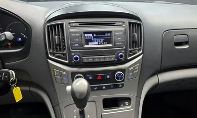 Hyundai Starex 2016, 130795 км, за 7100.98 USD - фото 16