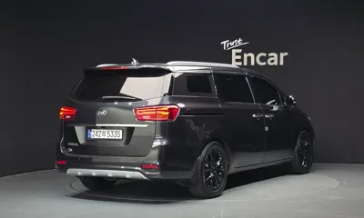 Kia Canival 2019, 127383 км, за 8467.9 USD