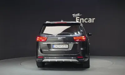 Kia Canival 2019, 127383 км, за 8467.9 USD