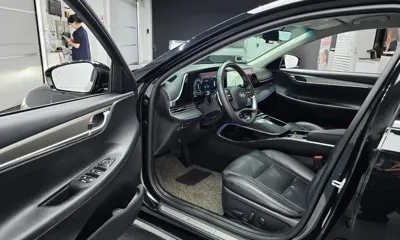 Hyundai Grandeur 2022, 84606 км, за 16848.83 USD - фото 10