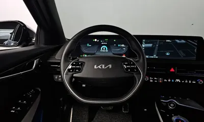 Kia EV6 2023, 44395 км, за 22074.62 USD - фото 12