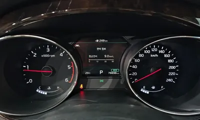 Kia Canival 2019, 78898 км, за 13418.84 USD - фото 8
