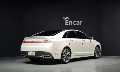 Lincoln MKZ 2019, 88924 км, за 12286.29 USD