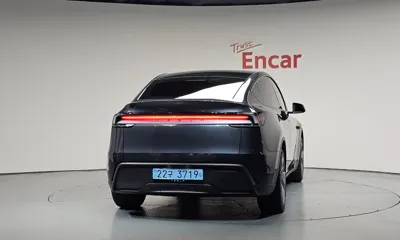 Tesla Model Y 2026, 2277 км, за 35114.03 USD