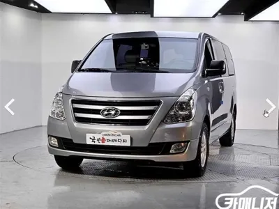 Hyundai Starex 2017, 119442 км, за 5112.28 USD